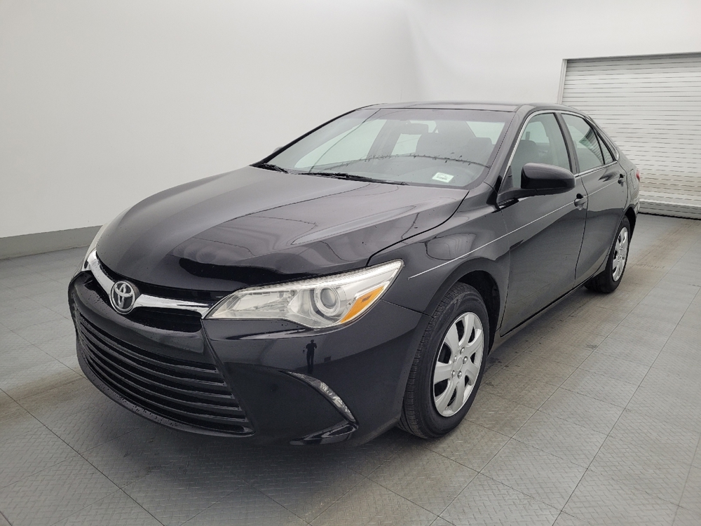 2017 Toyota Camry LE's photo