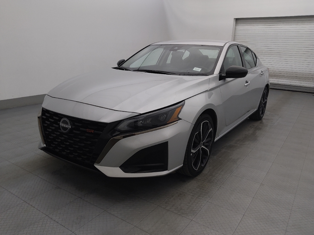 2024 Nissan Altima SR's photo