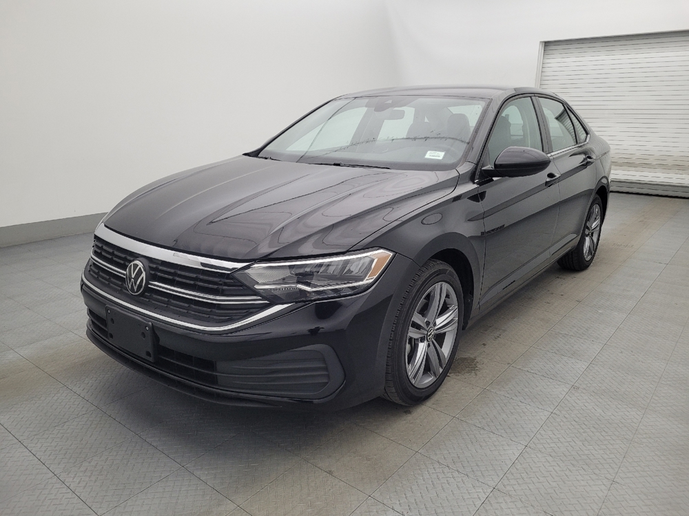 2024 Volkswagen Jetta SE's photo