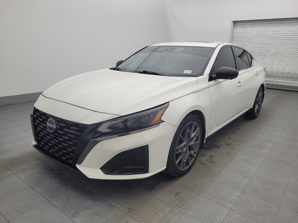 2023 Nissan Altima SR