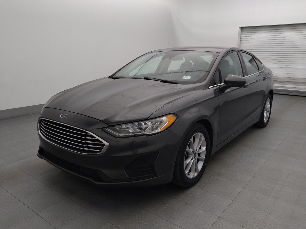 2019 Ford Fusion SE's photo