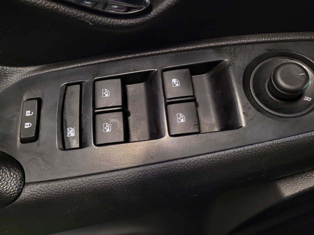 2021 Chevrolet Trax LS - Photo 21