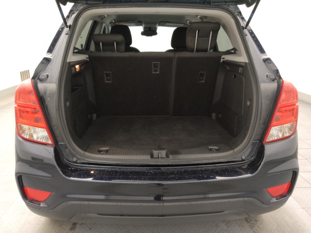 2021 Chevrolet Trax LS - Photo 22