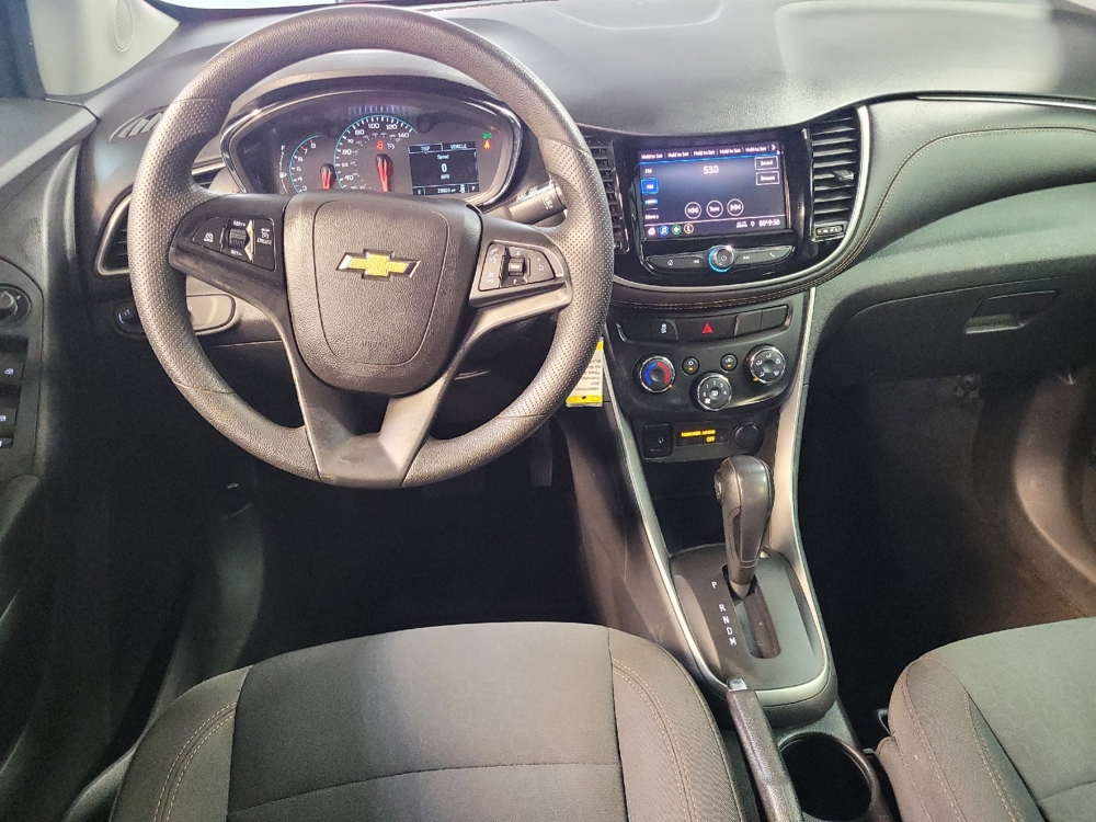 2021 Chevrolet Trax LS - Photo 17