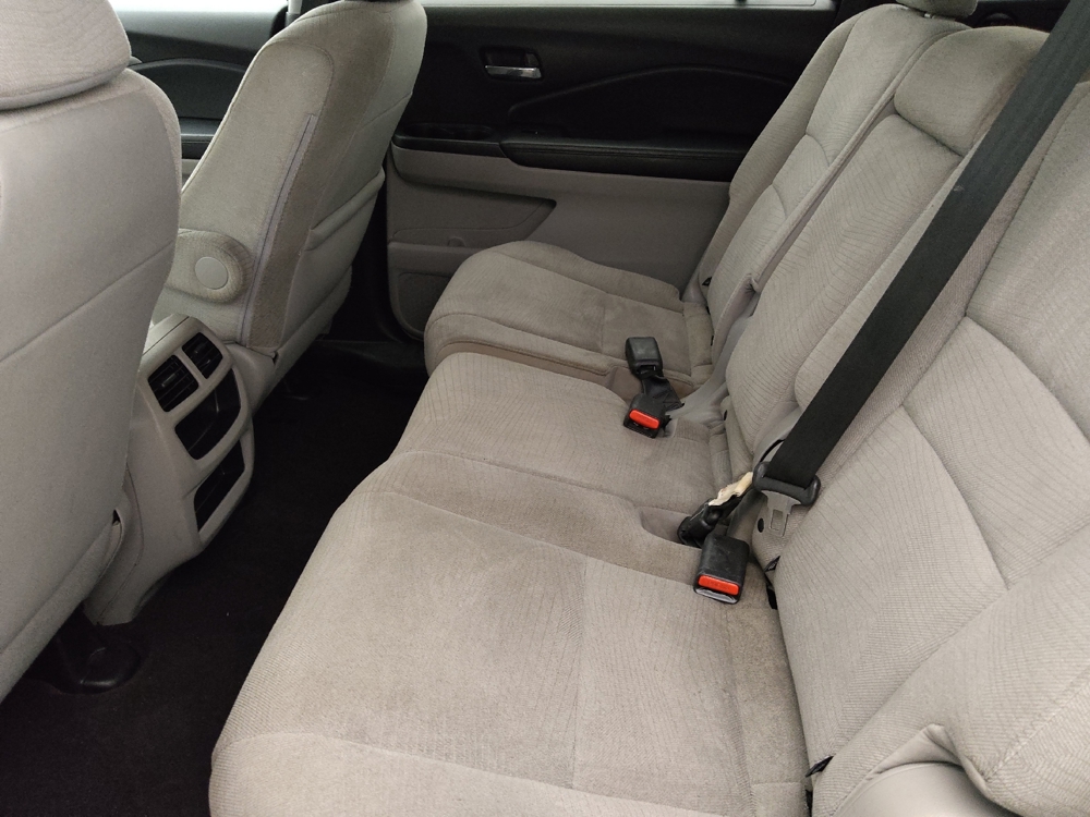 2018 Honda Pilot LX - Photo 14
