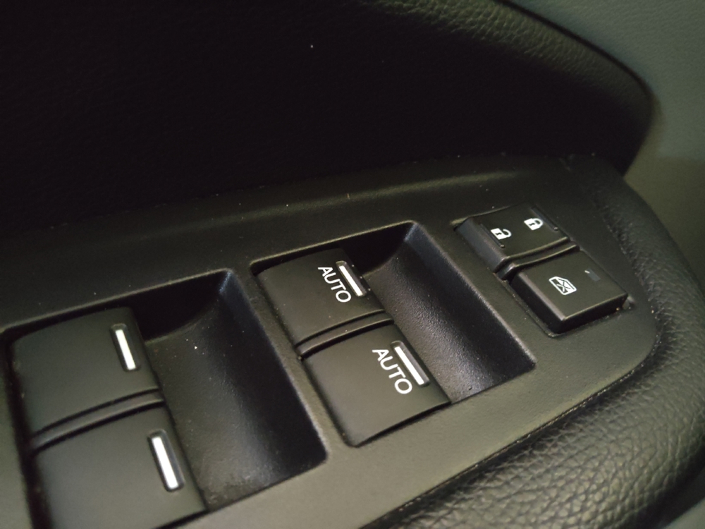 2018 Honda Pilot LX - Photo 21