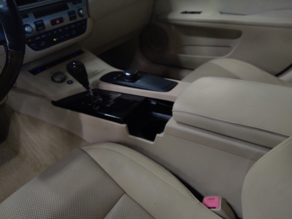 2015 Lexus ES 350 - Photo 20