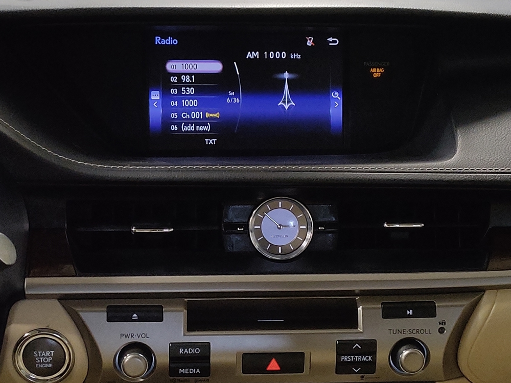 2015 Lexus ES 350 - Photo 19
