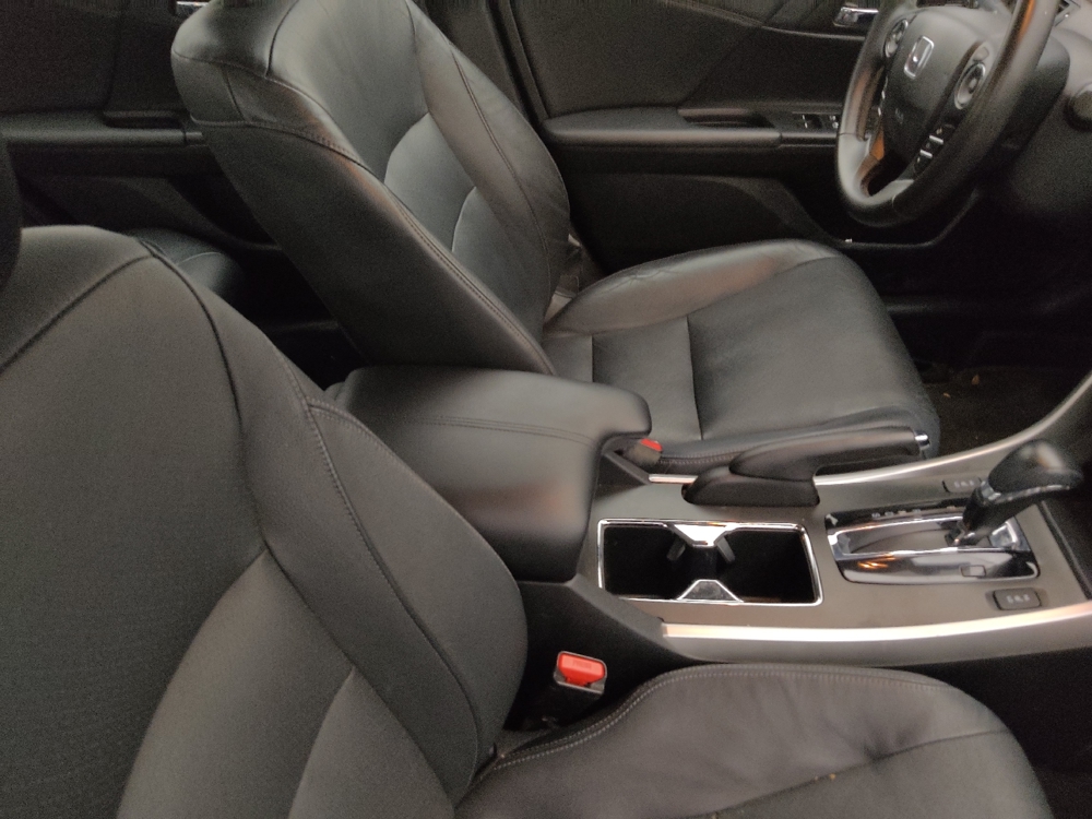 2015 Honda Accord Touring - Photo 16