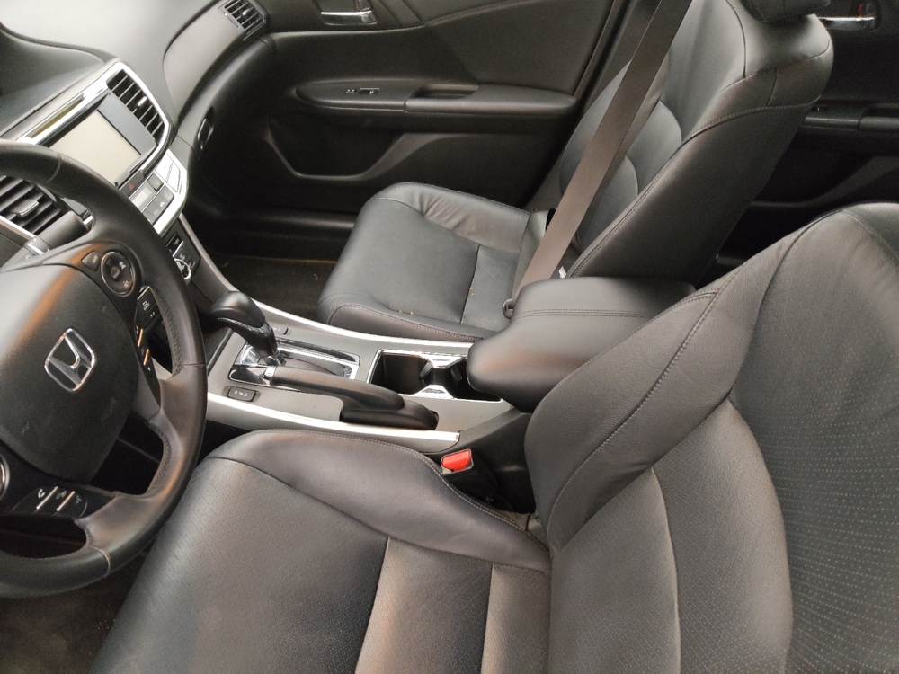 2015 Honda Accord Touring - Photo 13