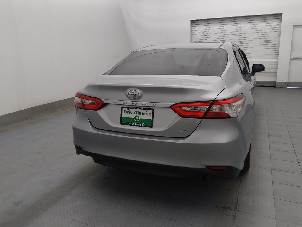 2018 Toyota Camry LE - Photo 6