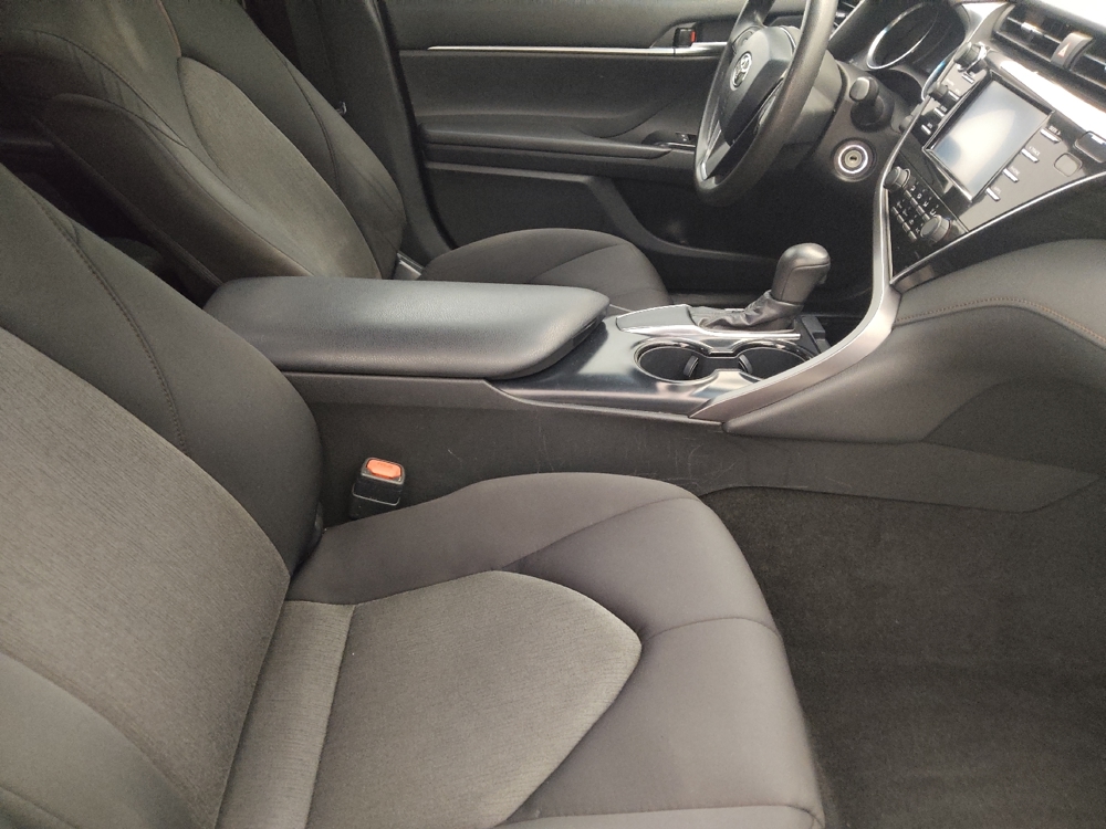2018 Toyota Camry LE - Photo 16