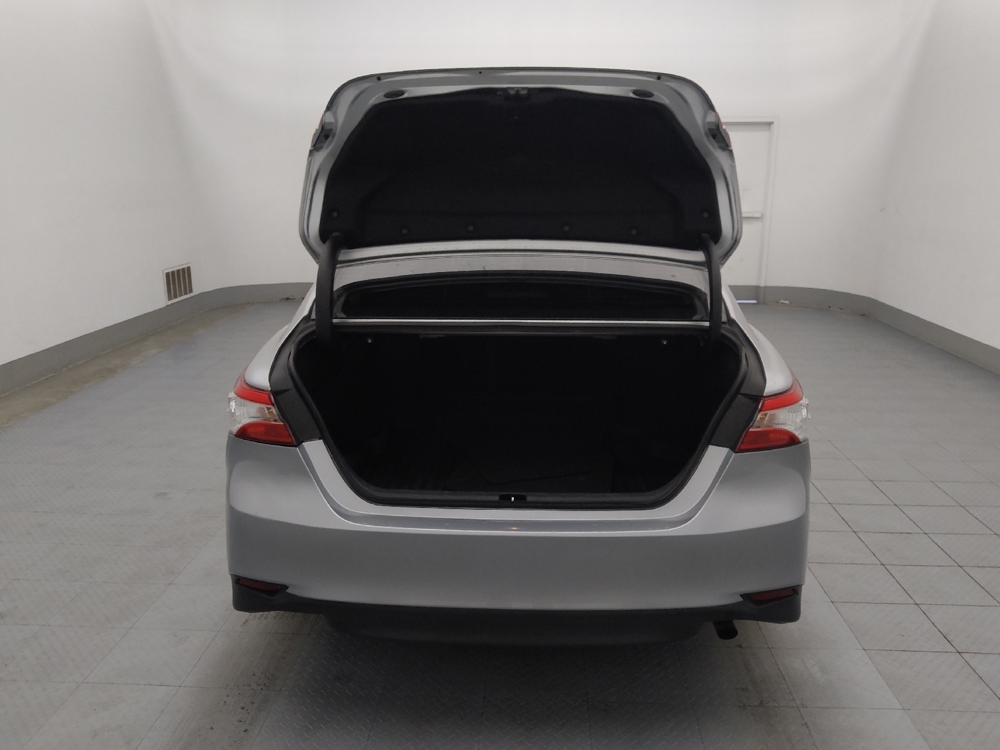 2018 Toyota Camry LE - Photo 22