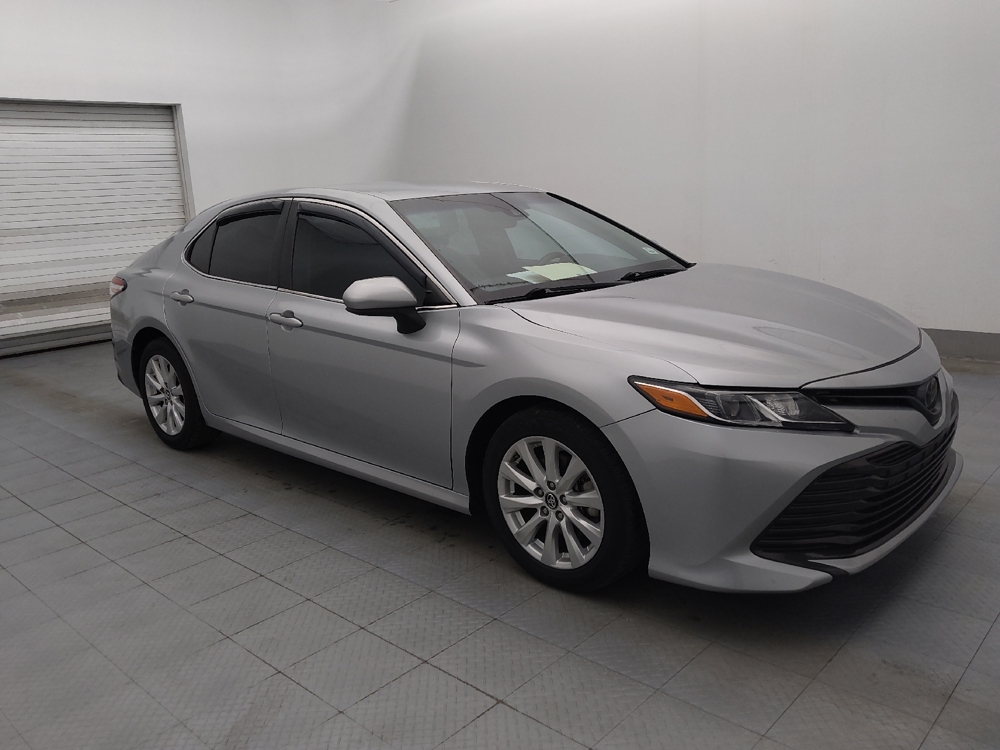 2018 Toyota Camry LE - Photo 9