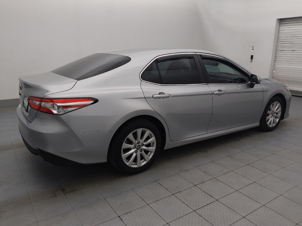 2018 Toyota Camry LE - Photo 8