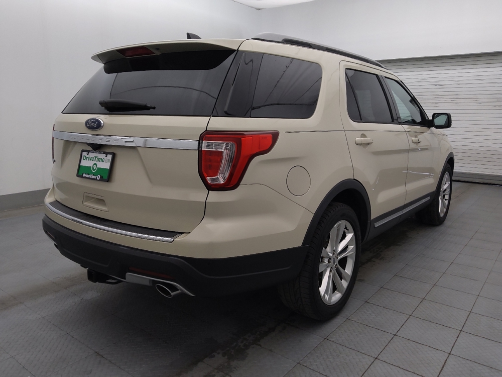 2018 Ford Explorer XLT - Photo 7