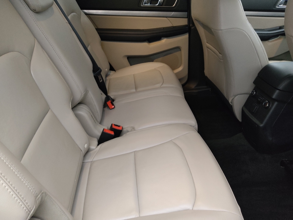 2018 Ford Explorer XLT - Photo 15