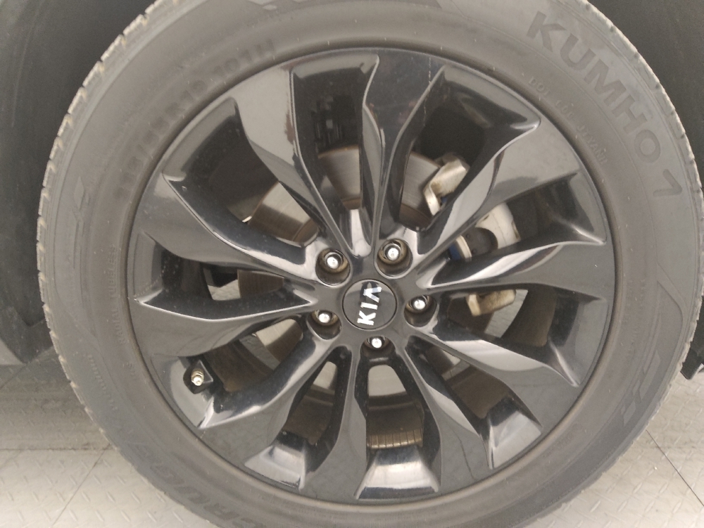 2020 Kia Sorento EX - Photo 24