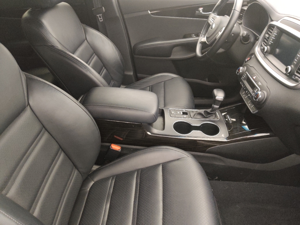 2020 Kia Sorento EX - Photo 16