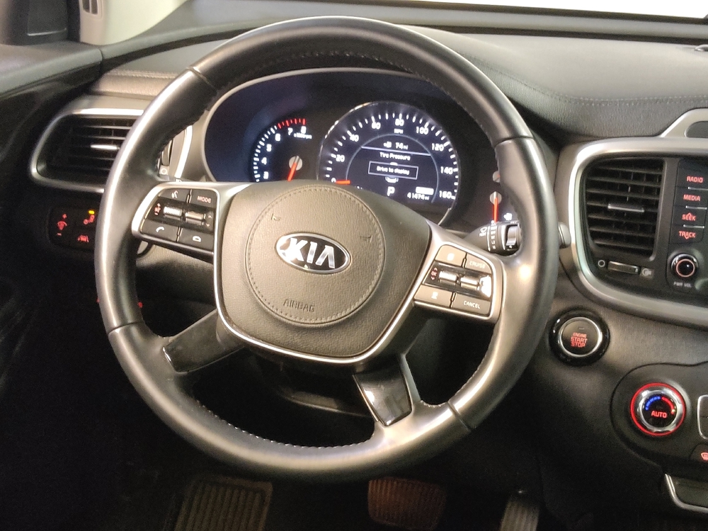 2020 Kia Sorento EX - Photo 17