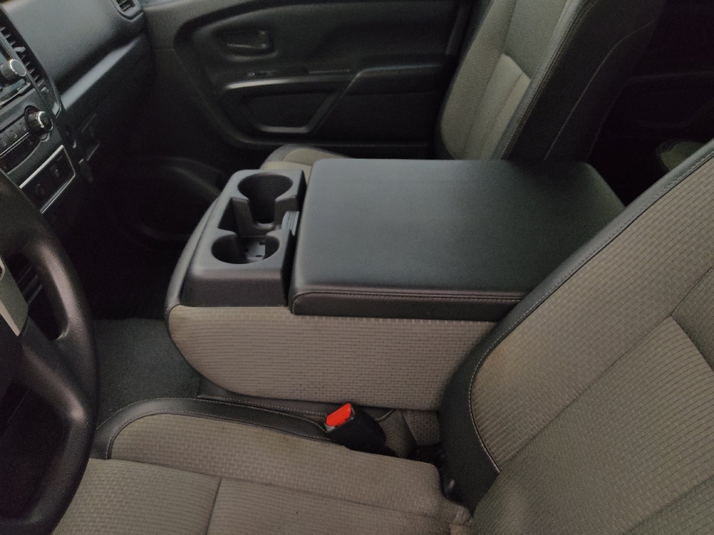 2021 Nissan Titan S - Photo 13