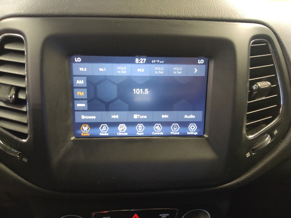 2020 Jeep Compass Latitude - Photo 19