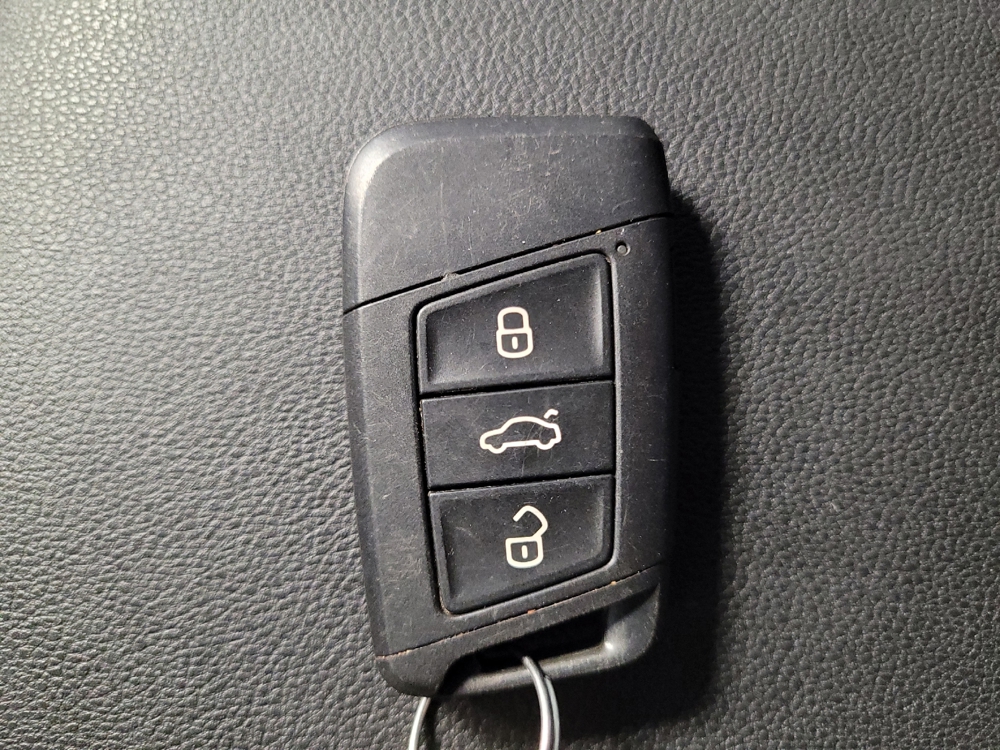 2022 Volkswagen Taos S - Photo 25