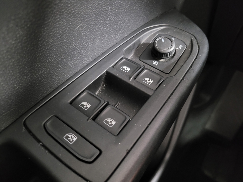2022 Volkswagen Taos S - Photo 21