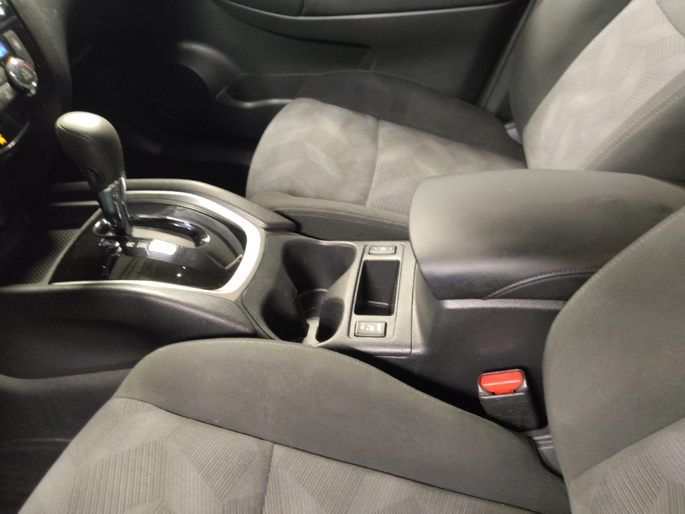 2016 Nissan Rogue SV - Photo 20