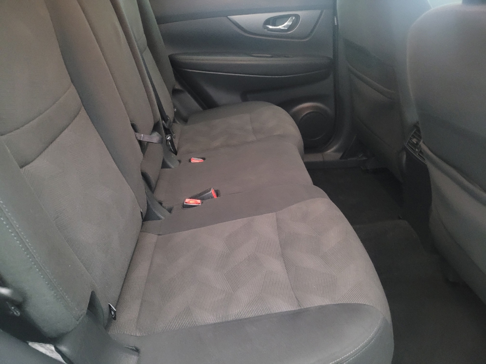 2016 Nissan Rogue SV - Photo 15