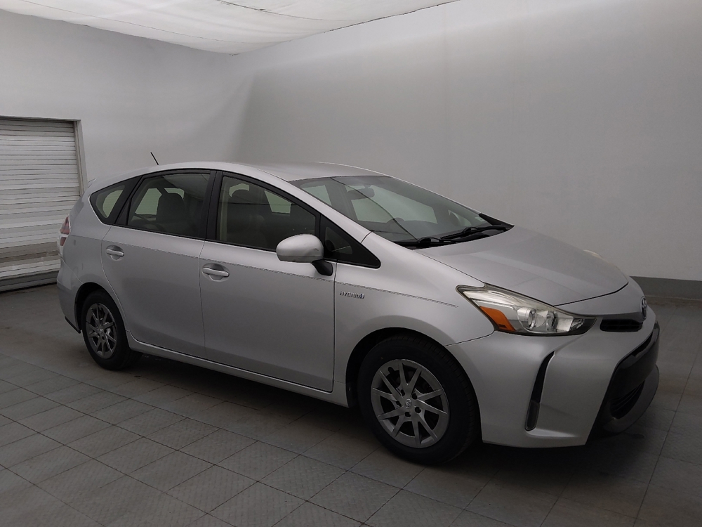 2017 Toyota Prius v Three - Photo 9