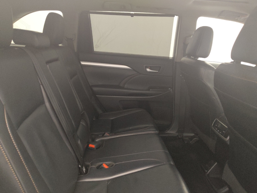 2019 Toyota Highlander XLE - Photo 15