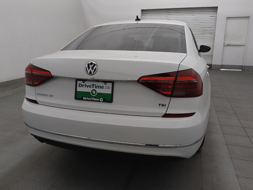 2018 Volkswagen Passat SE - Photo 6