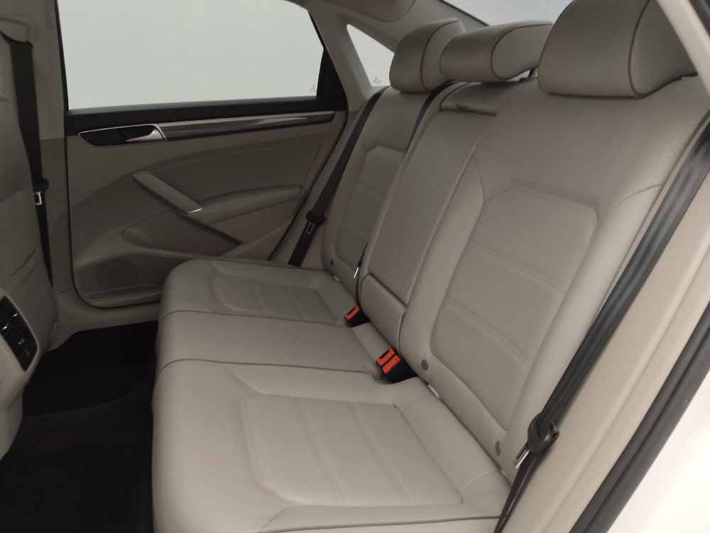 2018 Volkswagen Passat SE - Photo 14