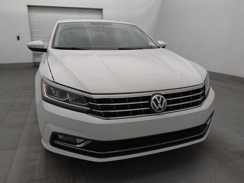 2018 Volkswagen Passat SE - Photo 11