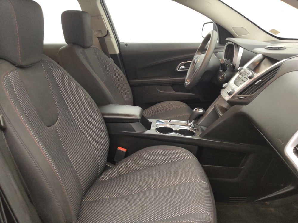 2017 Chevrolet Equinox LS - Photo 16
