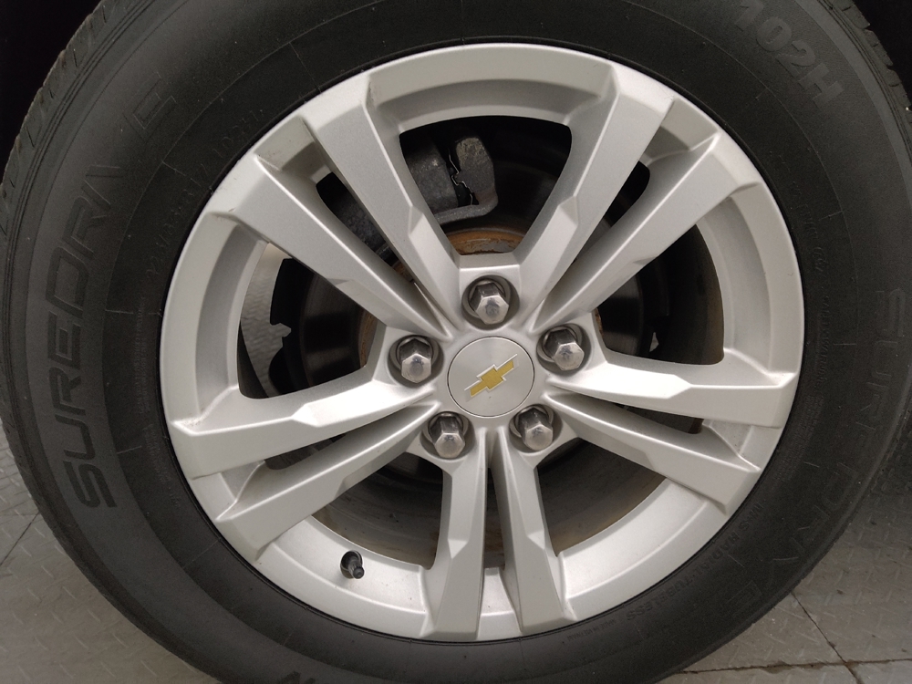 2017 Chevrolet Equinox LS - Photo 24