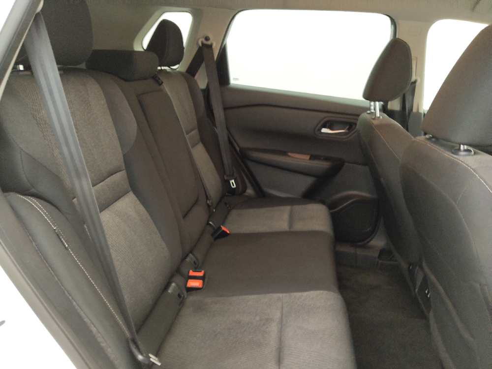 2025 Nissan Rogue SV - Photo 15