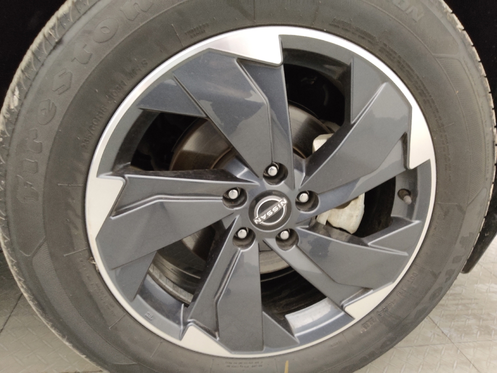 2025 Nissan Rogue SV - Photo 24