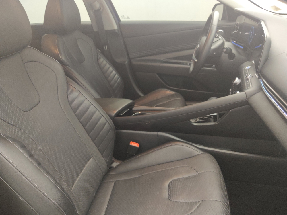 2023 Hyundai Elantra Limited - Photo 16