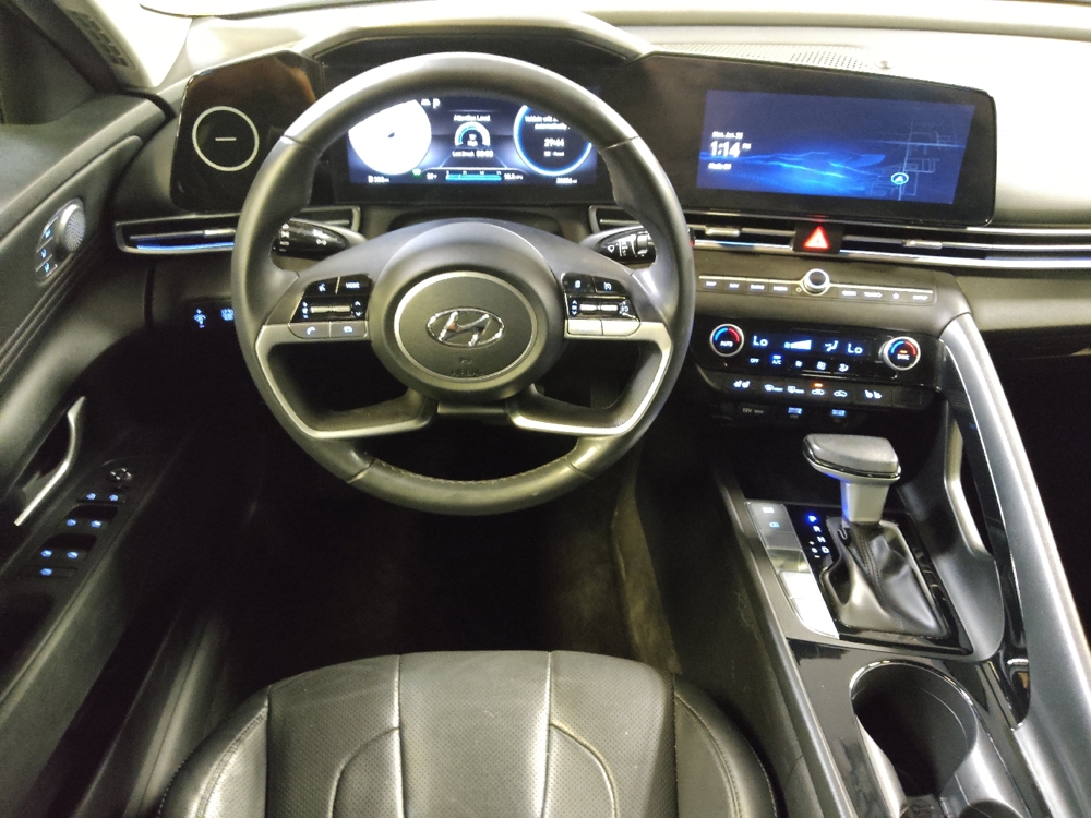 2023 Hyundai Elantra Limited - Photo 17