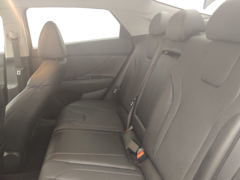 2023 Hyundai Elantra Limited - Photo 14