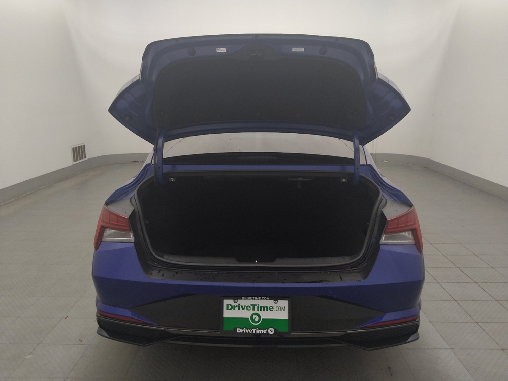 2023 Hyundai Elantra Limited - Photo 22