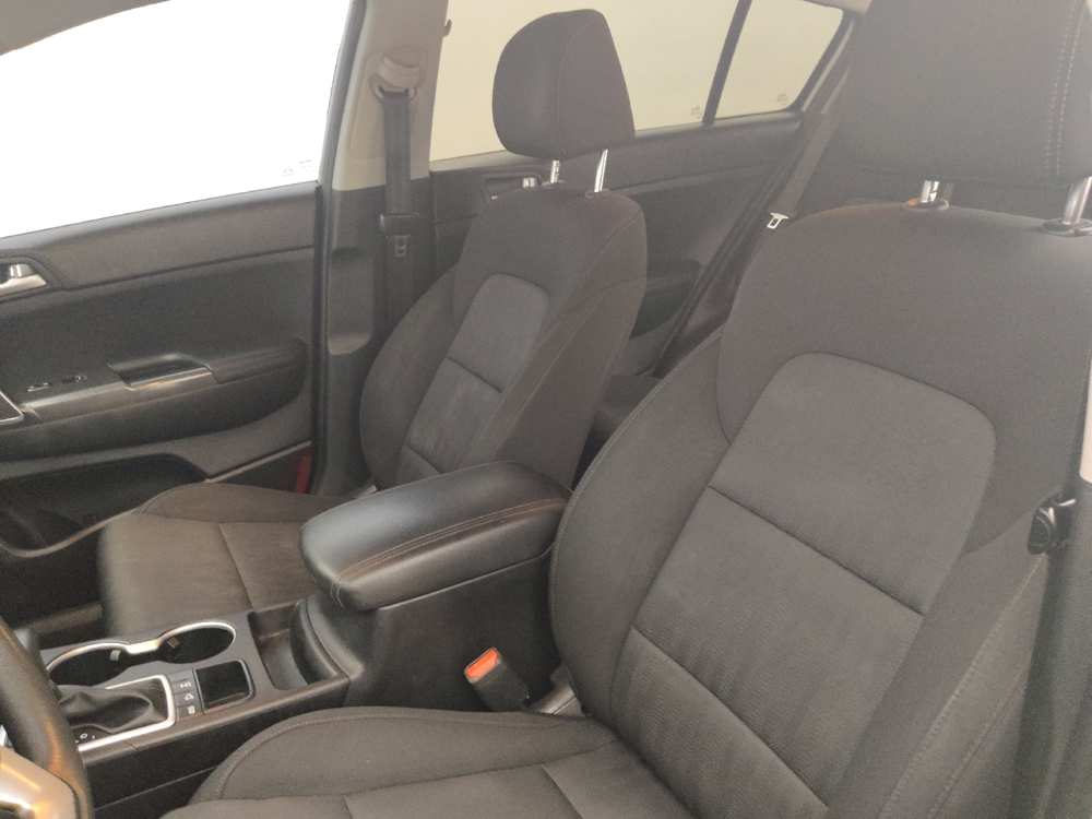 2022 Kia Sportage LX - Photo 13