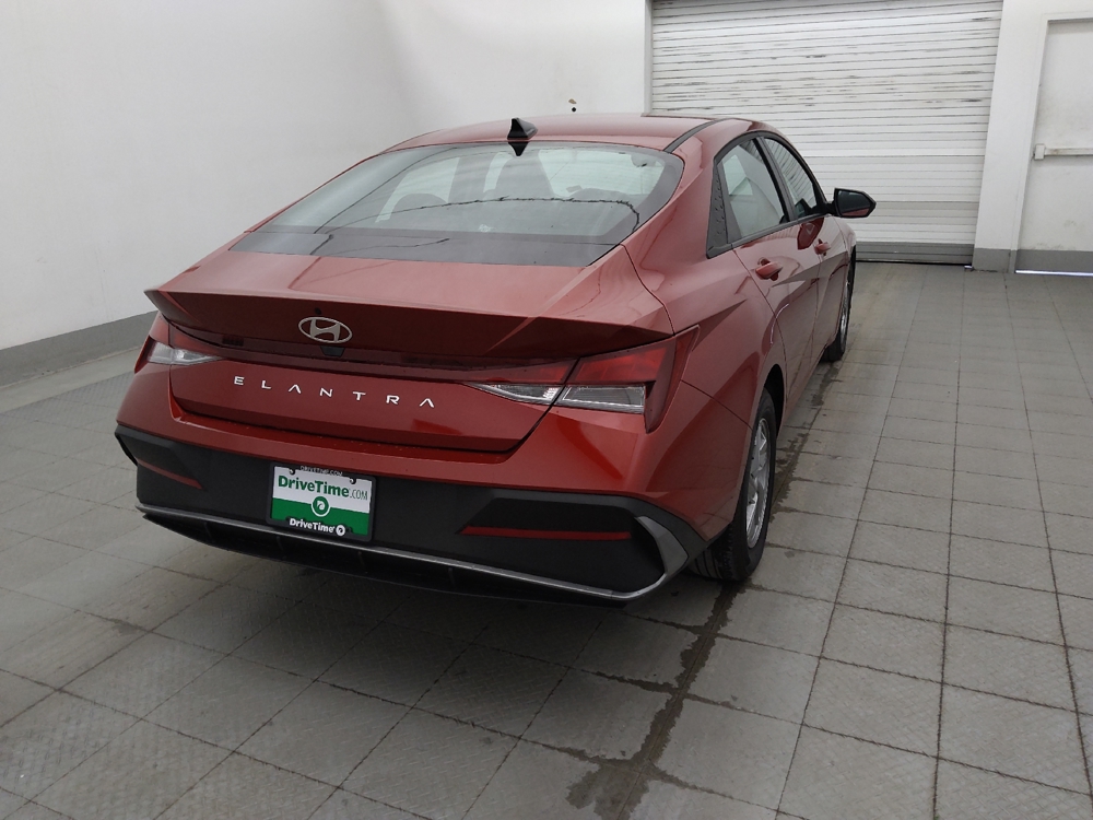 2025 Hyundai Elantra SE - Photo 7
