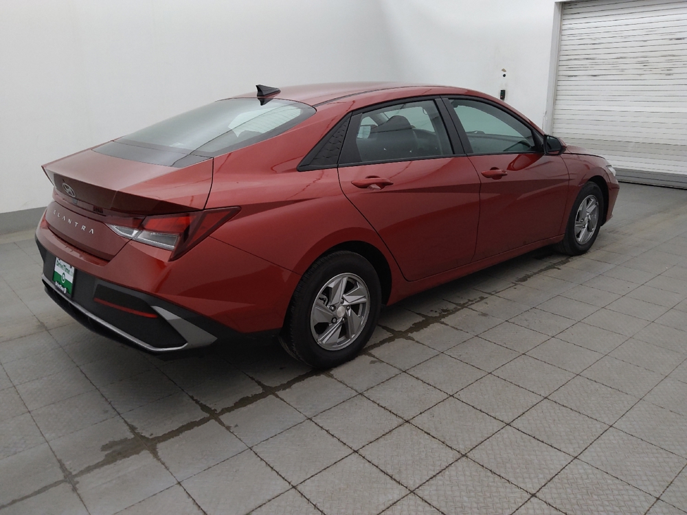 2025 Hyundai Elantra SE - Photo 8