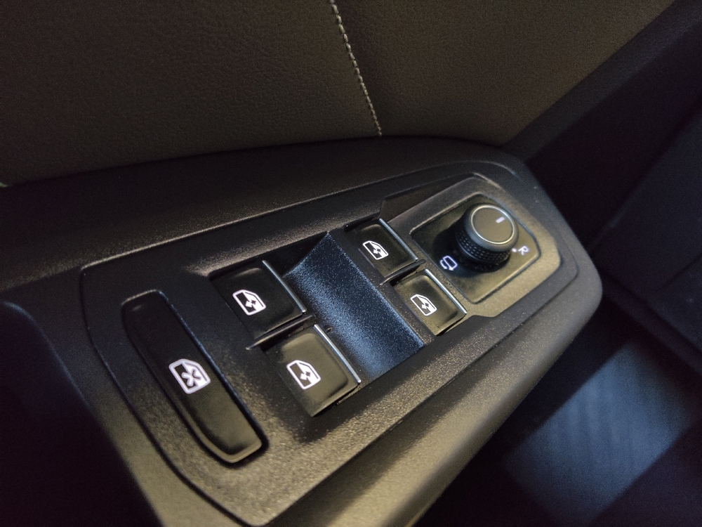 2021 Volkswagen Atlas Cross Sport SEL Premium R-Line - Photo 21