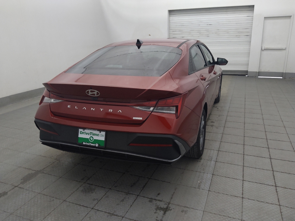 2024 Hyundai Elantra Blue - Photo 7