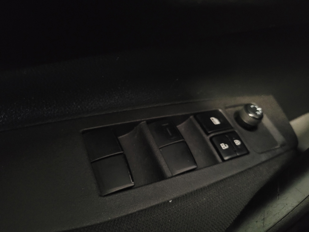 2024 Toyota Corolla LE - Photo 21