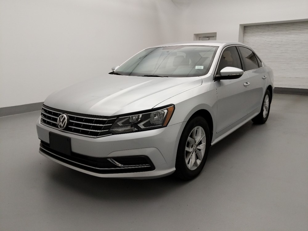 Used 2017 Volkswagen Passat Driver Front Bumper